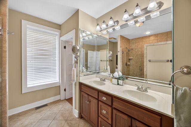 1385 Mitchell St, Celina, TN 38551