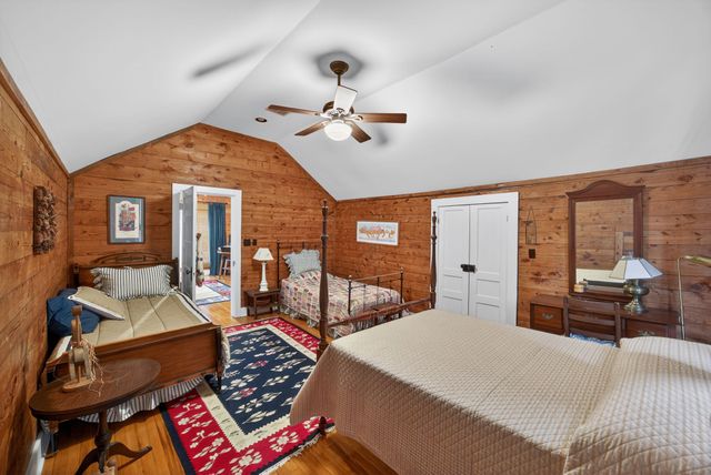 1385 Mitchell St, Celina, TN 38551