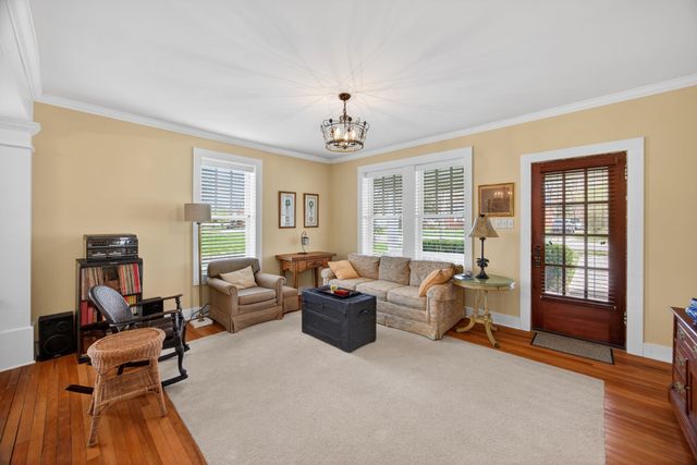 1385 Mitchell St, Celina, TN 38551