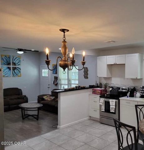 202 N Schifferdecker Avenue Avenue, Joplin, MO 64801