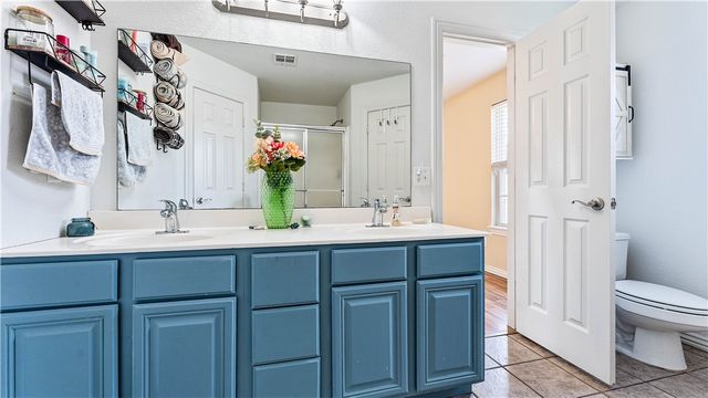 551 Steepro Drive, Centerton, AR 72719