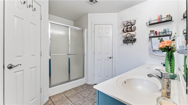 551 Steepro Drive, Centerton, AR 72719