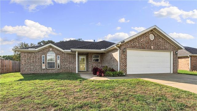 551 Steepro Drive, Centerton, AR 72719