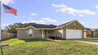 551 Steepro Drive, Centerton, AR 72719