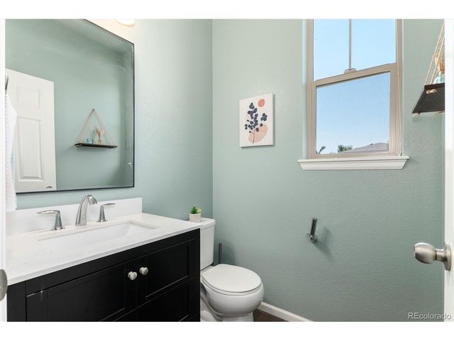 26822 E Easter Pl, Aurora, CO 80016