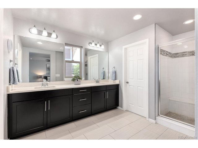 26822 E Easter Pl, Aurora, CO 80016