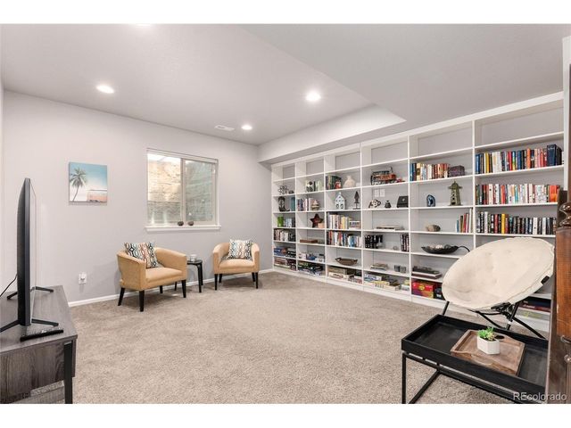 26822 E Easter Pl, Aurora, CO 80016