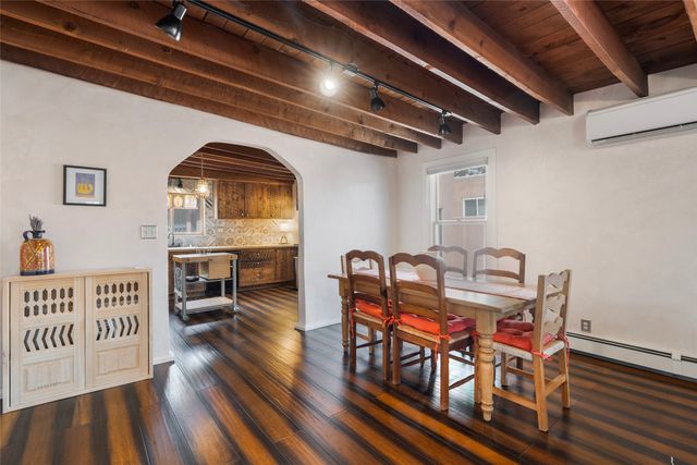945 Mercer Street, Santa Fe, NM 87505
