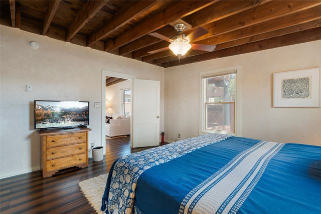 945 Mercer Street, Santa Fe, NM 87505