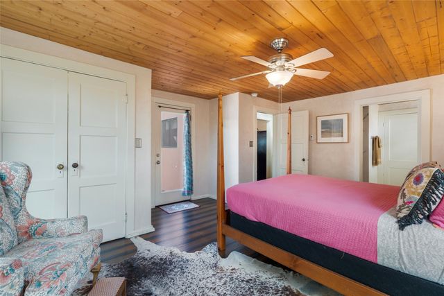 945 Mercer Street, Santa Fe, NM 87505