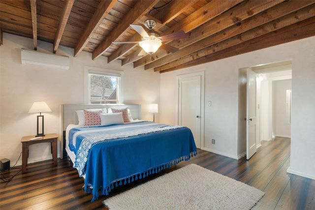 945 Mercer Street, Santa Fe, NM 87505