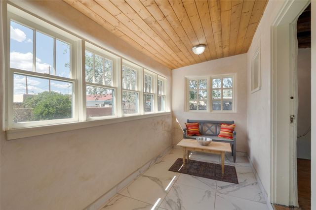 945 Mercer Street, Santa Fe, NM 87505