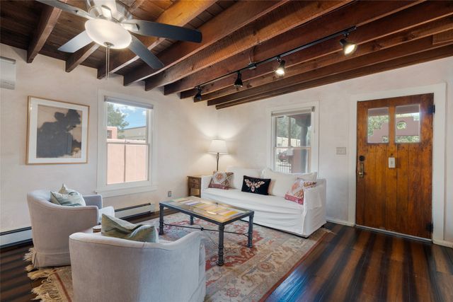 945 Mercer Street, Santa Fe, NM 87505