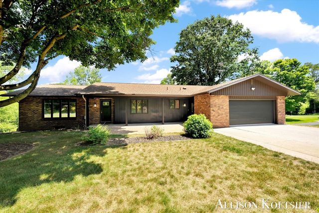3890 Walker Avenue, Grand Rapids, MI 49544