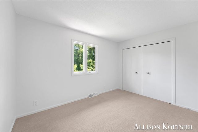 3890 Walker Avenue, Grand Rapids, MI 49544
