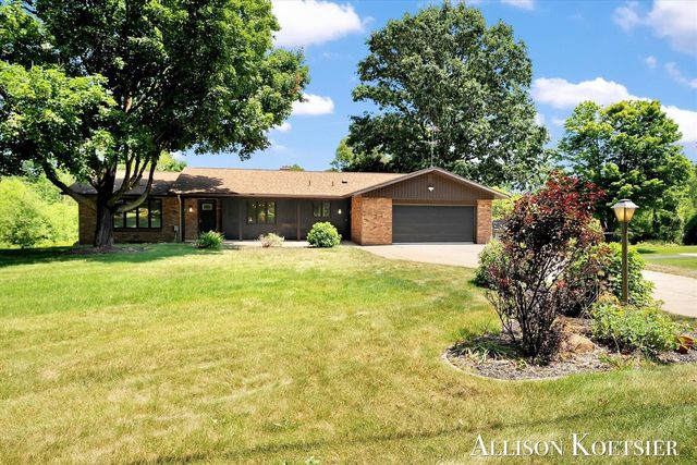 3890 Walker Avenue, Grand Rapids, MI 49544