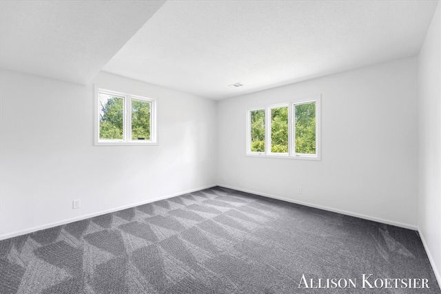 3890 Walker Avenue, Grand Rapids, MI 49544