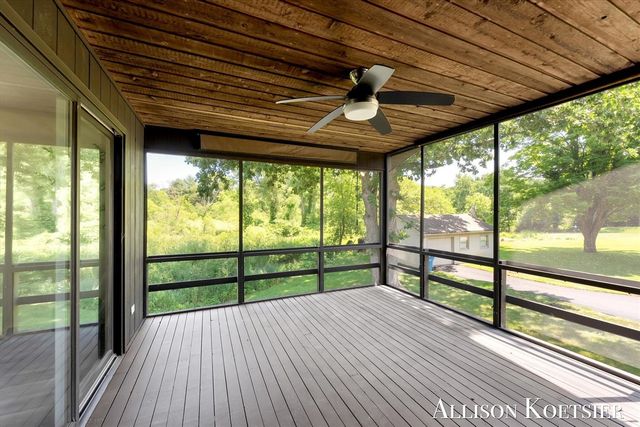 3890 Walker Avenue, Grand Rapids, MI 49544