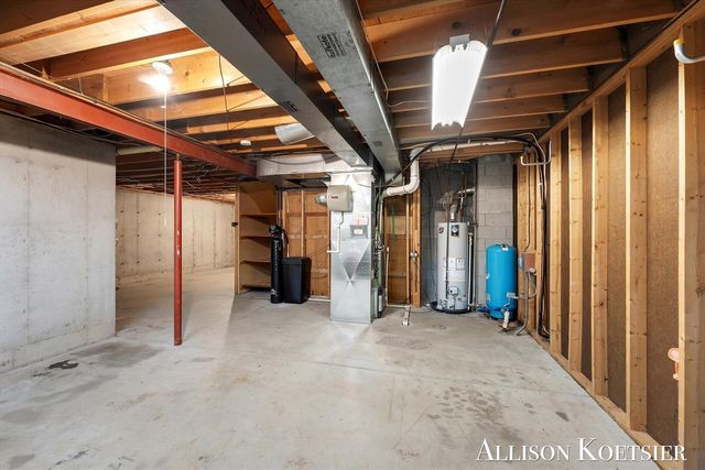 3890 Walker Avenue, Grand Rapids, MI 49544