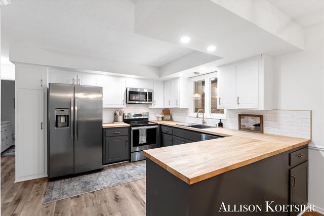 3890 Walker Avenue, Grand Rapids, MI 49544