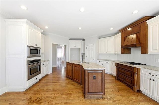 172 Shellbark Drive, Mcdonough, GA 30252