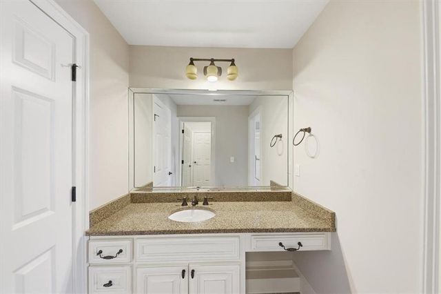 172 Shellbark Drive, Mcdonough, GA 30252