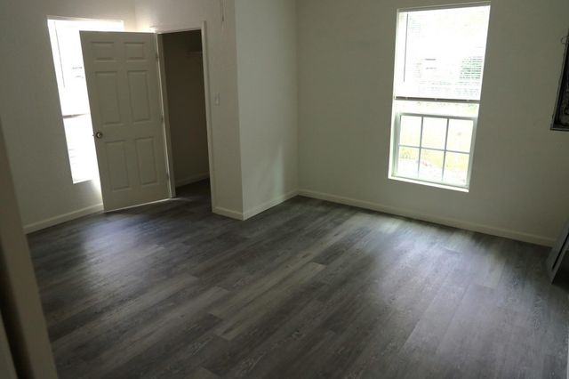 818 E Palestine Street, Mexia, TX 76667