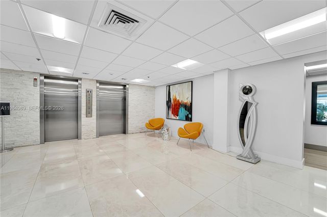 919 Hillcrest Dr 210 210, Hollywood, FL 33021