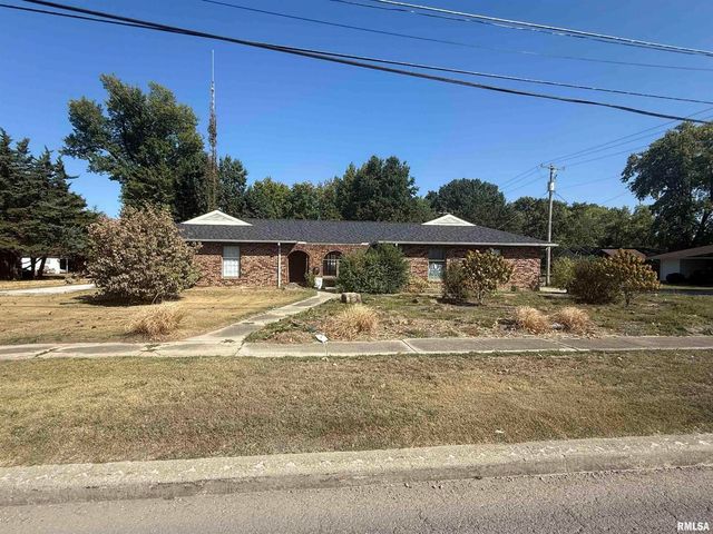 808 S VICTOR Street, Christopher, IL 62822