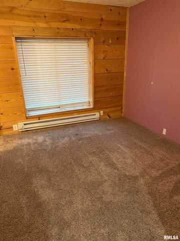 808 S VICTOR Street, Christopher, IL 62822