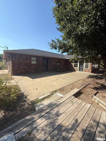 808 S VICTOR Street, Christopher, IL 62822