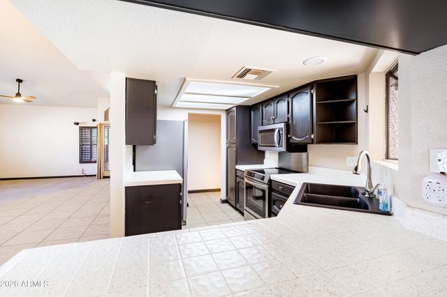 3931 E NAMBE Street, Phoenix, AZ 85044