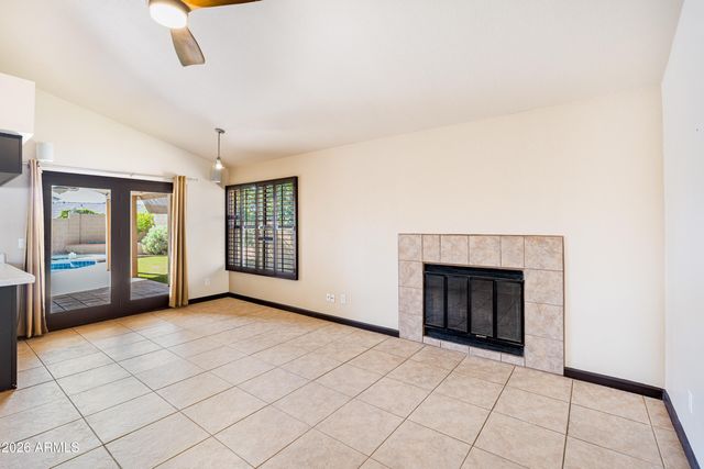 3931 E NAMBE Street, Phoenix, AZ 85044