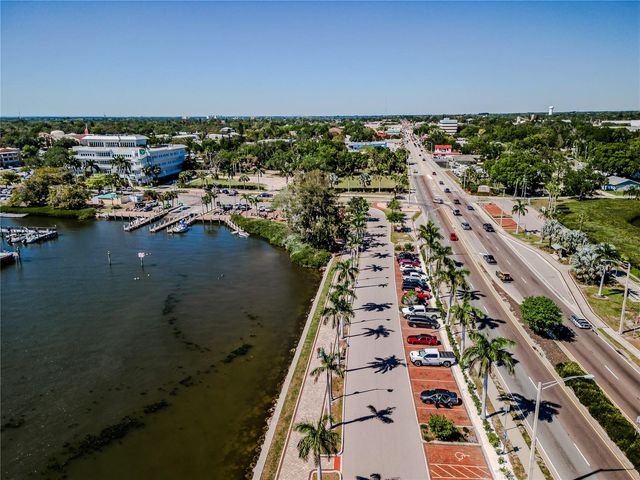 337 8TH AVENUE W, Palmetto, FL 34221