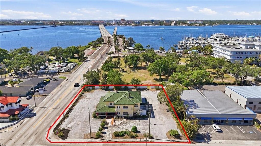 337 8TH AVENUE W, Palmetto, FL 34221