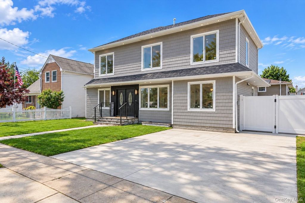 22 Miller Circle, Hicksville, NY 11801 — exterior
