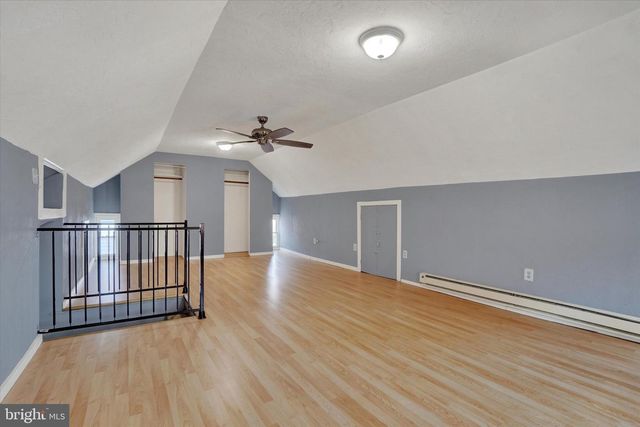 542 W BROADWAY, Red Lion, PA 17356