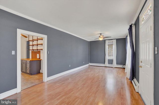 542 W BROADWAY, Red Lion, PA 17356