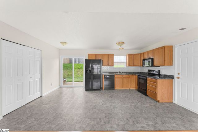 206 Juniper Leaf Way, Greer, SC 29651