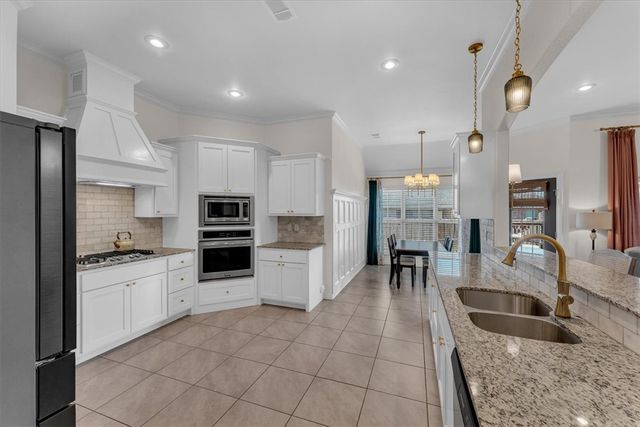 4044 Stonehenge Avenue, Springdale, AR 72764