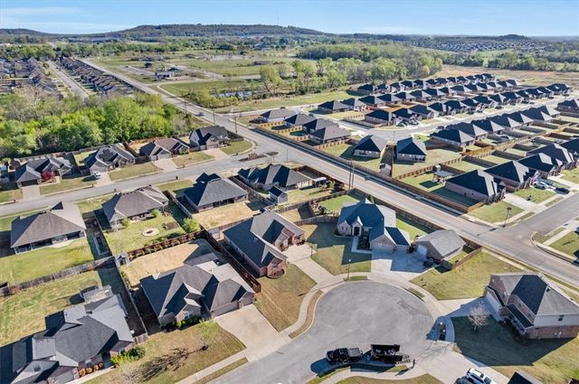 4044 Stonehenge Avenue, Springdale, AR 72764