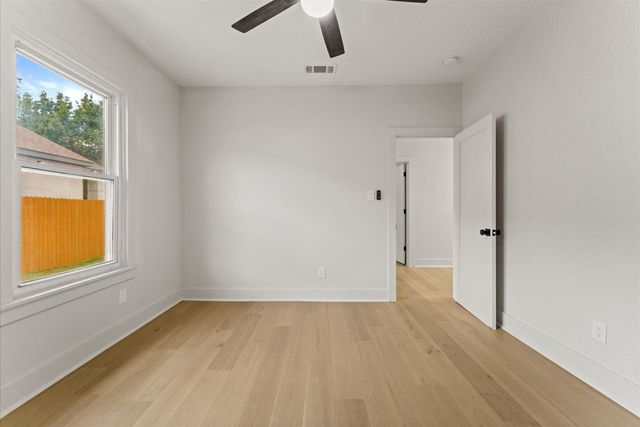 814 Turner Avenue, Dallas, TX 75208