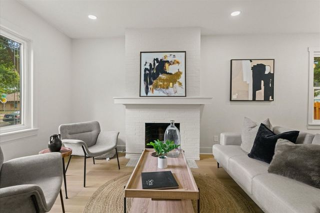 814 Turner Avenue, Dallas, TX 75208