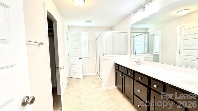 1135 overlake Drive, Belmont, NC 28012