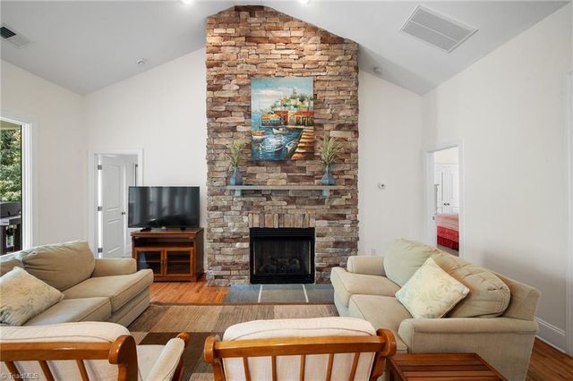 591 Emerald Isle Court, Lexington, NC 27292