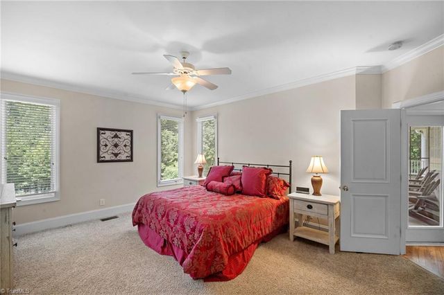 591 Emerald Isle Court, Lexington, NC 27292