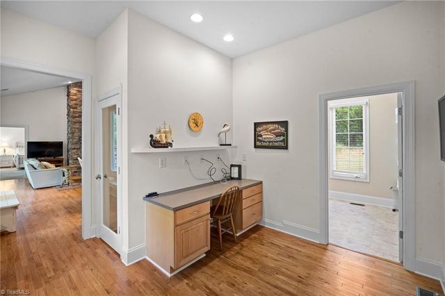 591 Emerald Isle Court, Lexington, NC 27292