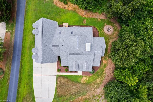 591 Emerald Isle Court, Lexington, NC 27292