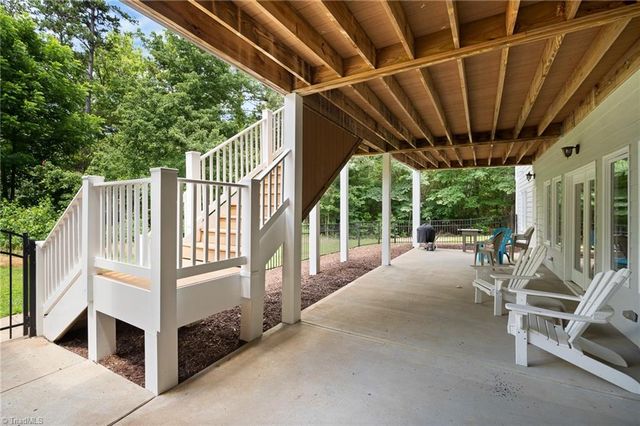 591 Emerald Isle Court, Lexington, NC 27292