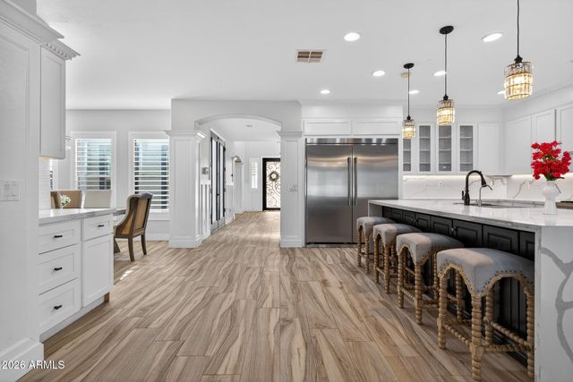 18478 W SAGUARO Lane, Surprise, AZ 85388